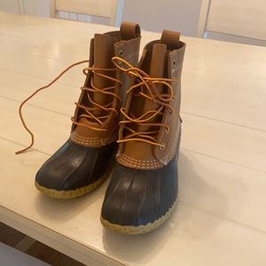 BRAND NEW bean boots by L.L bean